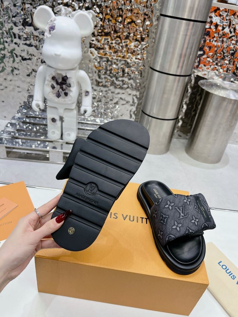 Louis Vuitton Slippers